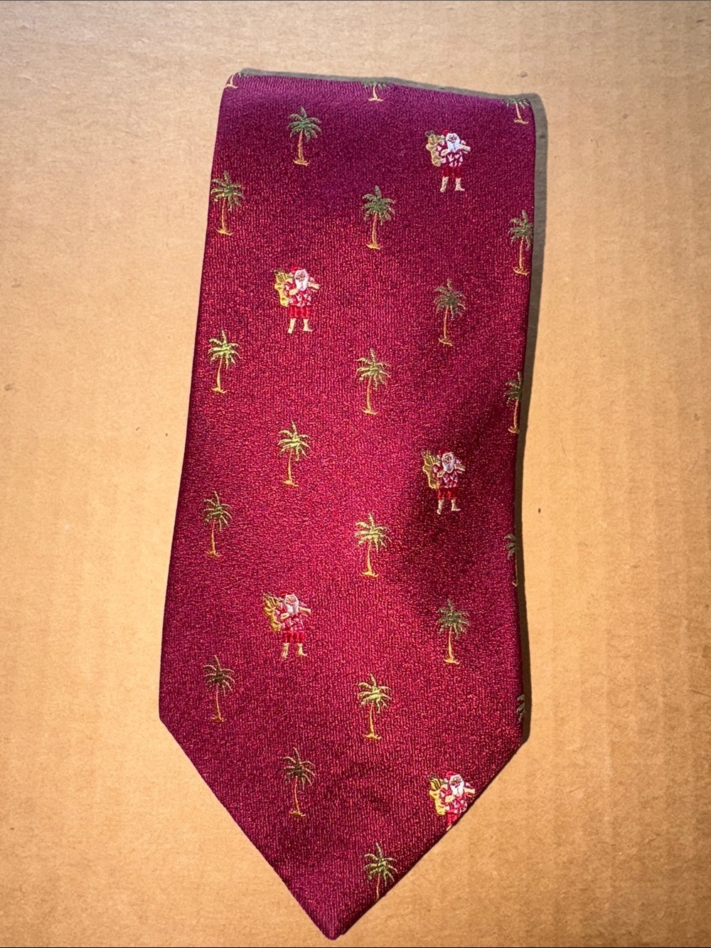Maroon Tie with palm trees and santa clause 👔 100% Silk